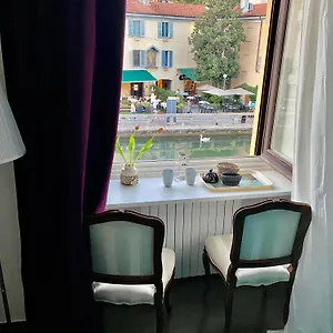 https://lovelyloft-ripa-naviglio-grande.italymilanhotels.net