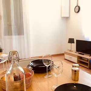 t3-intra-muros-avignon.fr-provencehotel.com/