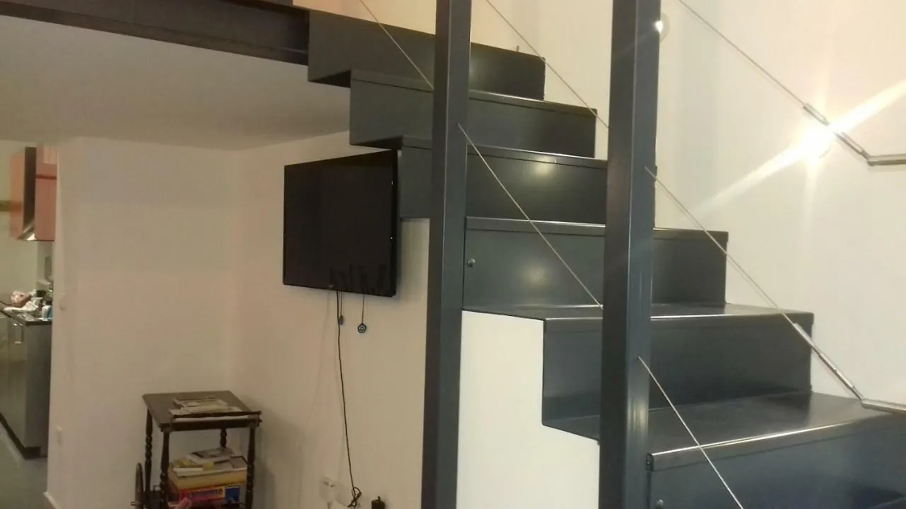 Apartament 10 Via Giuseppe Sirtori Mediolan Włochy