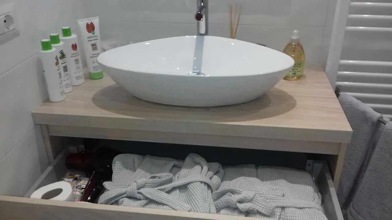 10 Via Giuseppe Sirtori Apartamento Milão