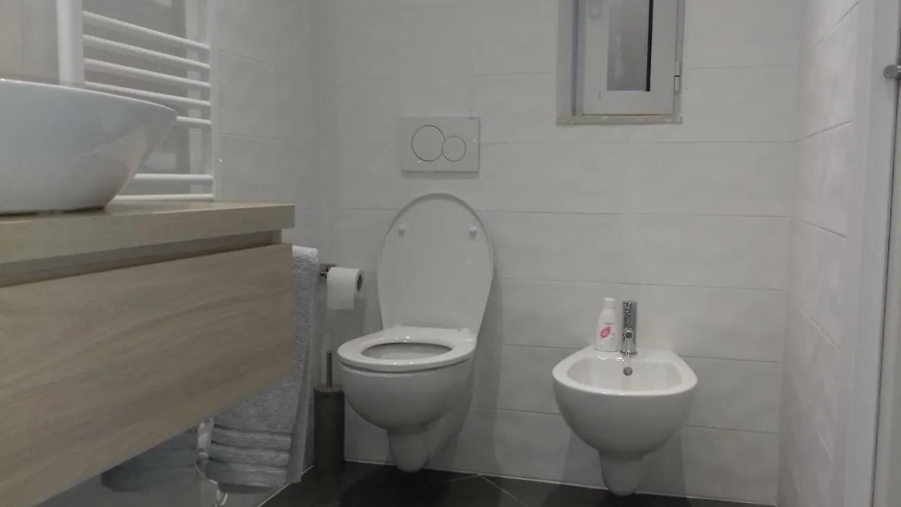 10 Via Giuseppe Sirtori Apartamento Milão