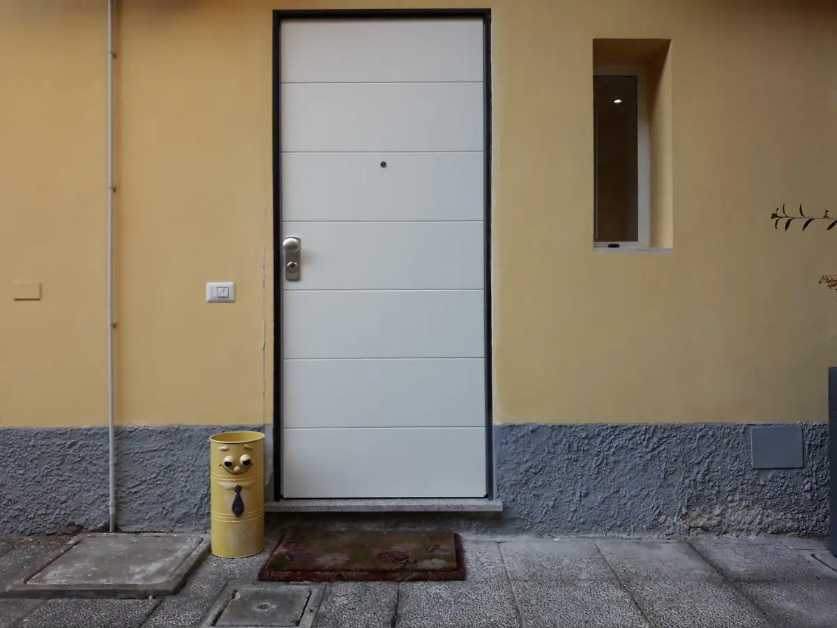 10 Via Giuseppe Sirtori Apartamento Milão